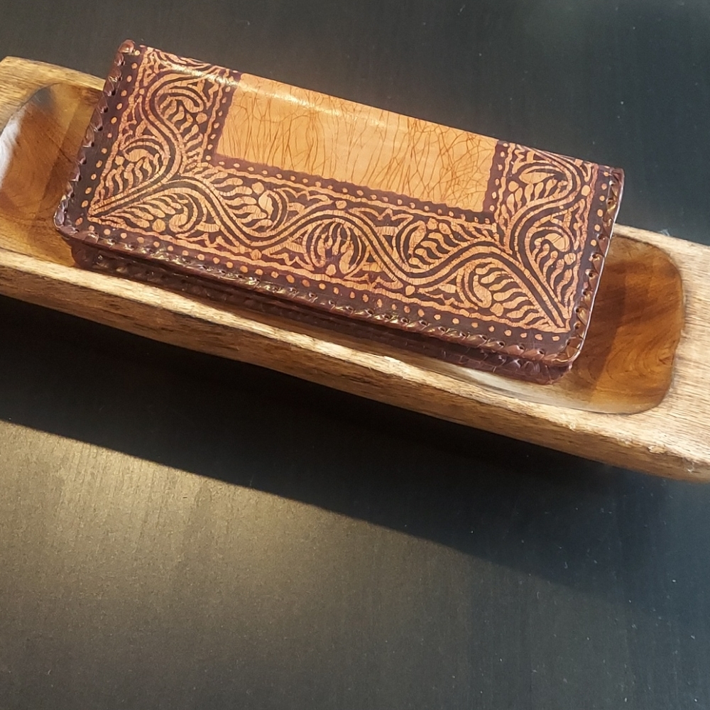 Envelope clutch